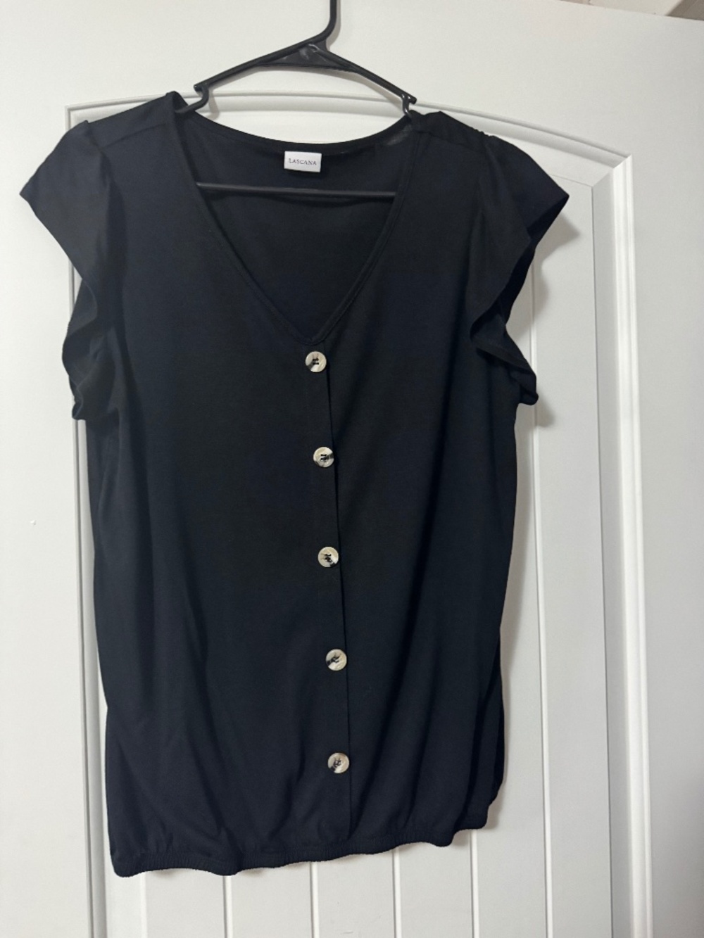 Black sleeveless shirt